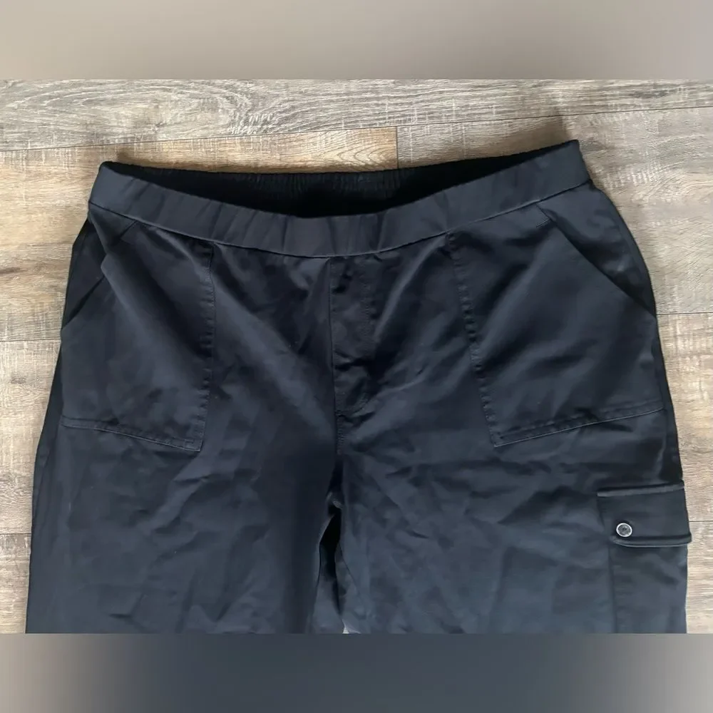 Susan Graver Weekend women’s size XL 18-20 black pull on cargo Capri ankle pants - Picture 3 of 9